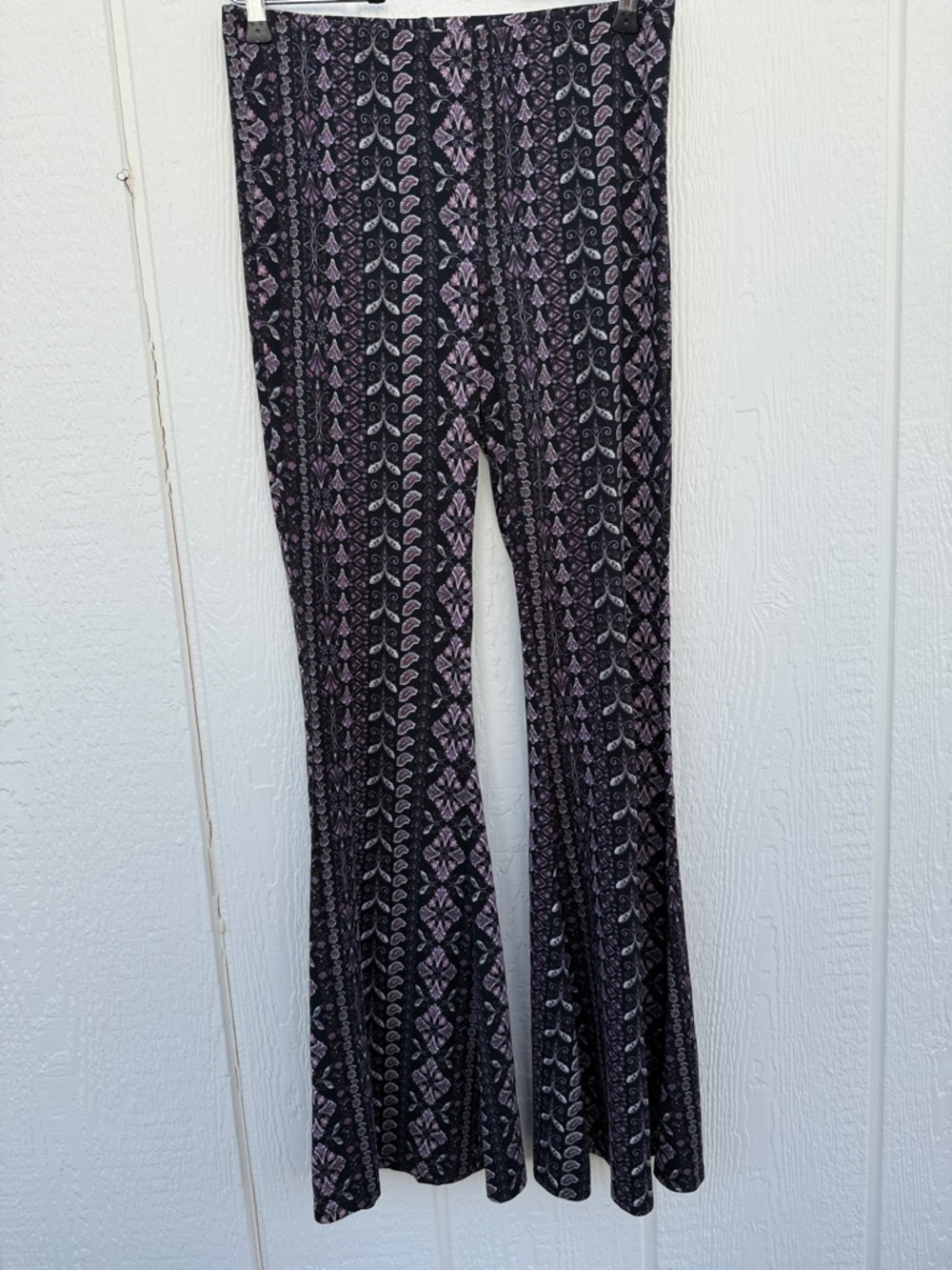 Bear Dance Womens Size L Flared Pants Paisley Floral Hippie Design Stretch Comfy - Picture 2 of 8